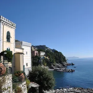 Castello Canevaro Aparthotel Zoagli